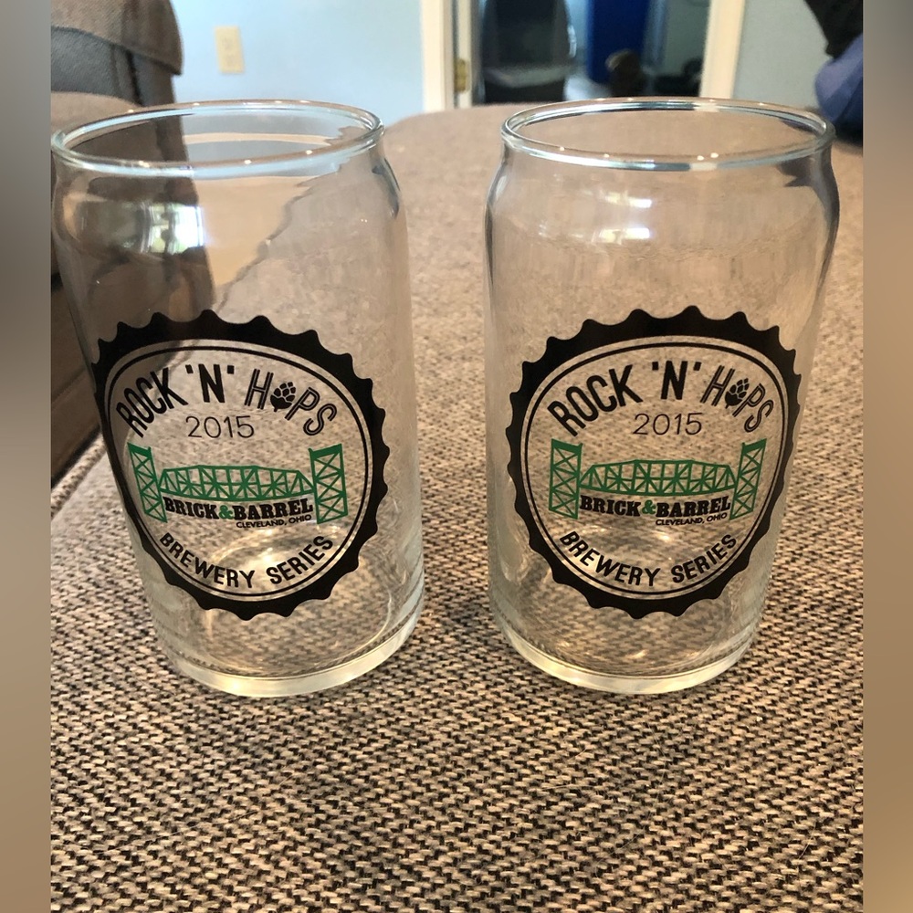 2015 Rock ‘N’ Hops Brewery Series Brick & Barrel Cleveland Ohio Beer Glasses (2)
